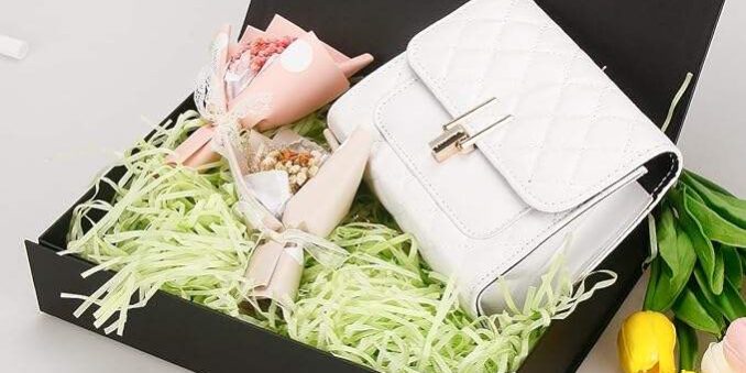 Kraft Magnetic Paper Gift Boxes