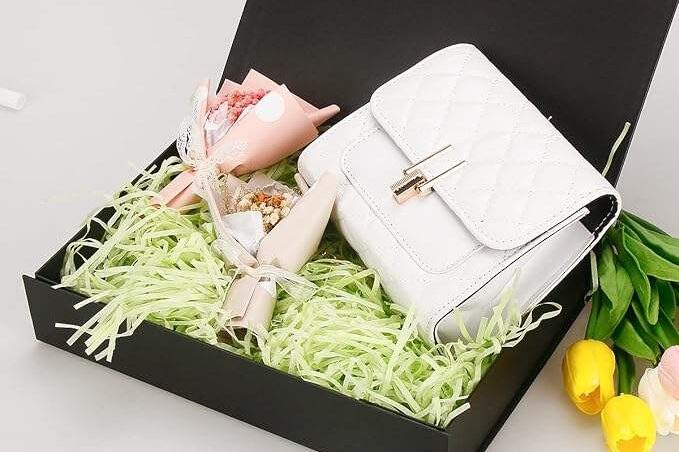 Kraft Magnetic Paper Gift Boxes