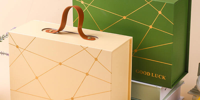 Paper Gift Boxes with Handle