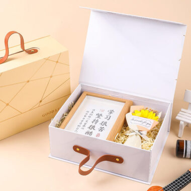 Paper Gift Boxes with Handle