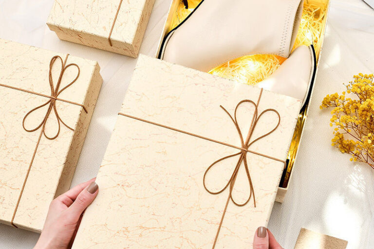 Luxury Creative Paper Gift Boxes for Birthday Surprise & Gift Packaging (4) Luxury paper gift boxes